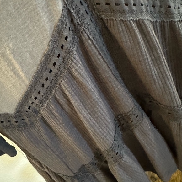 POL Black and Gray Top with Bell Sleeves - Picture 7 of 10